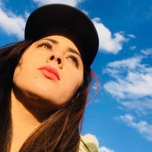 Meet your Posher, Mayra